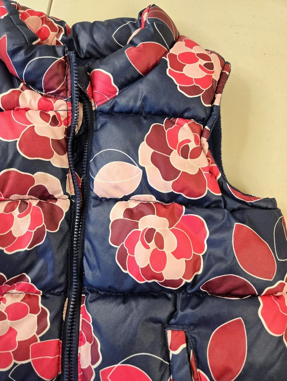 Old Navy Floral Puffer Vest Toddler Girls 5T Navy Pink Full Zip
